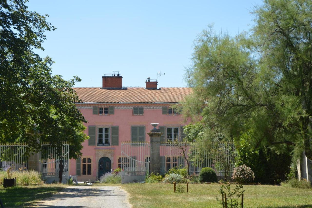 Domaine De Chalaniat Bed & Breakfast La Sauvetat  Luaran gambar