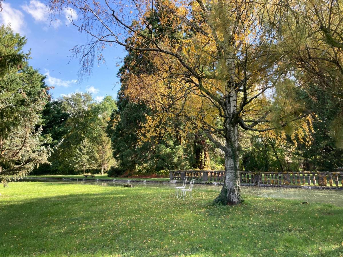 Domaine De Chalaniat Bed & Breakfast La Sauvetat  Luaran gambar