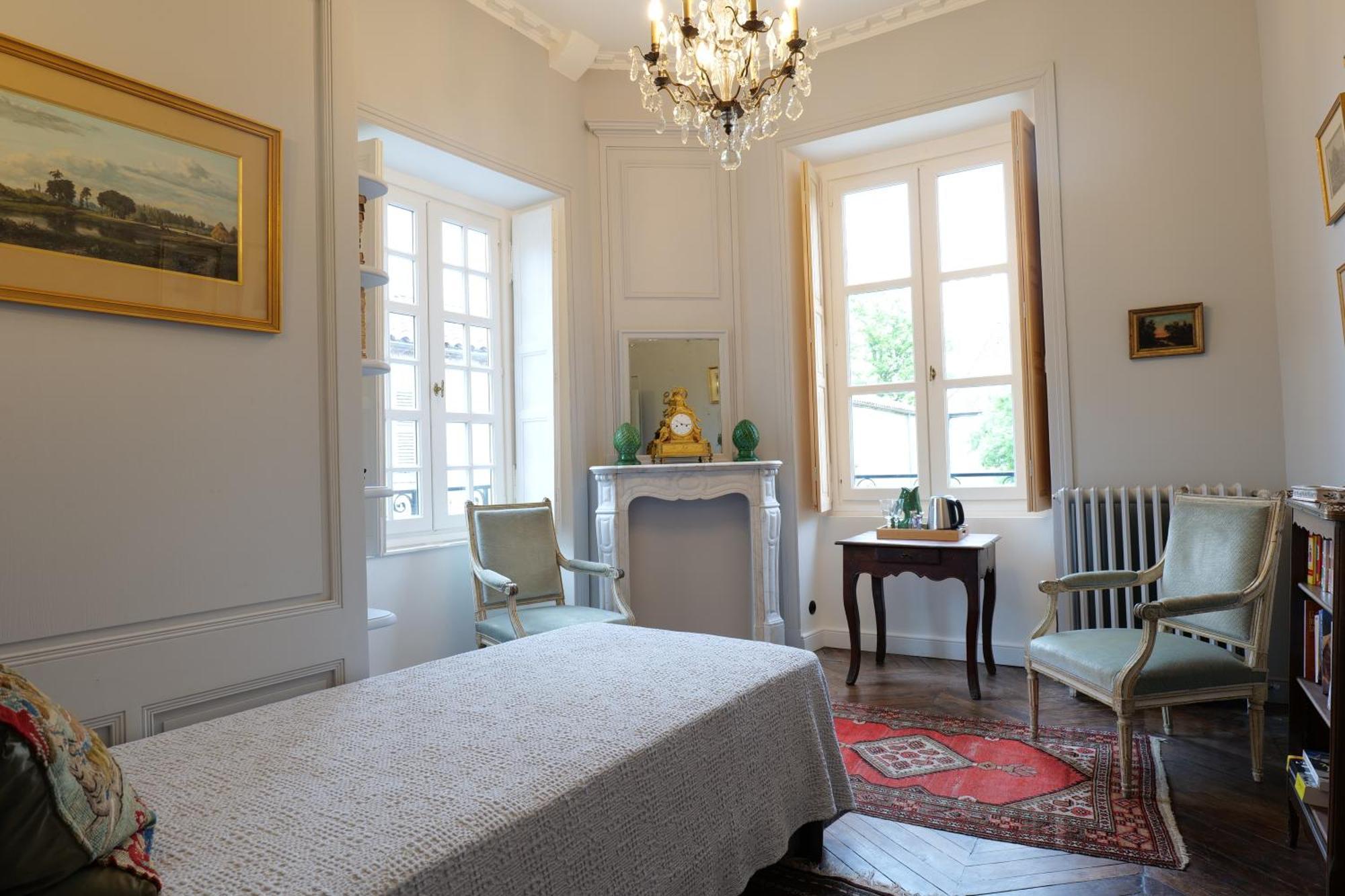 Domaine De Chalaniat Bed & Breakfast La Sauvetat  Luaran gambar